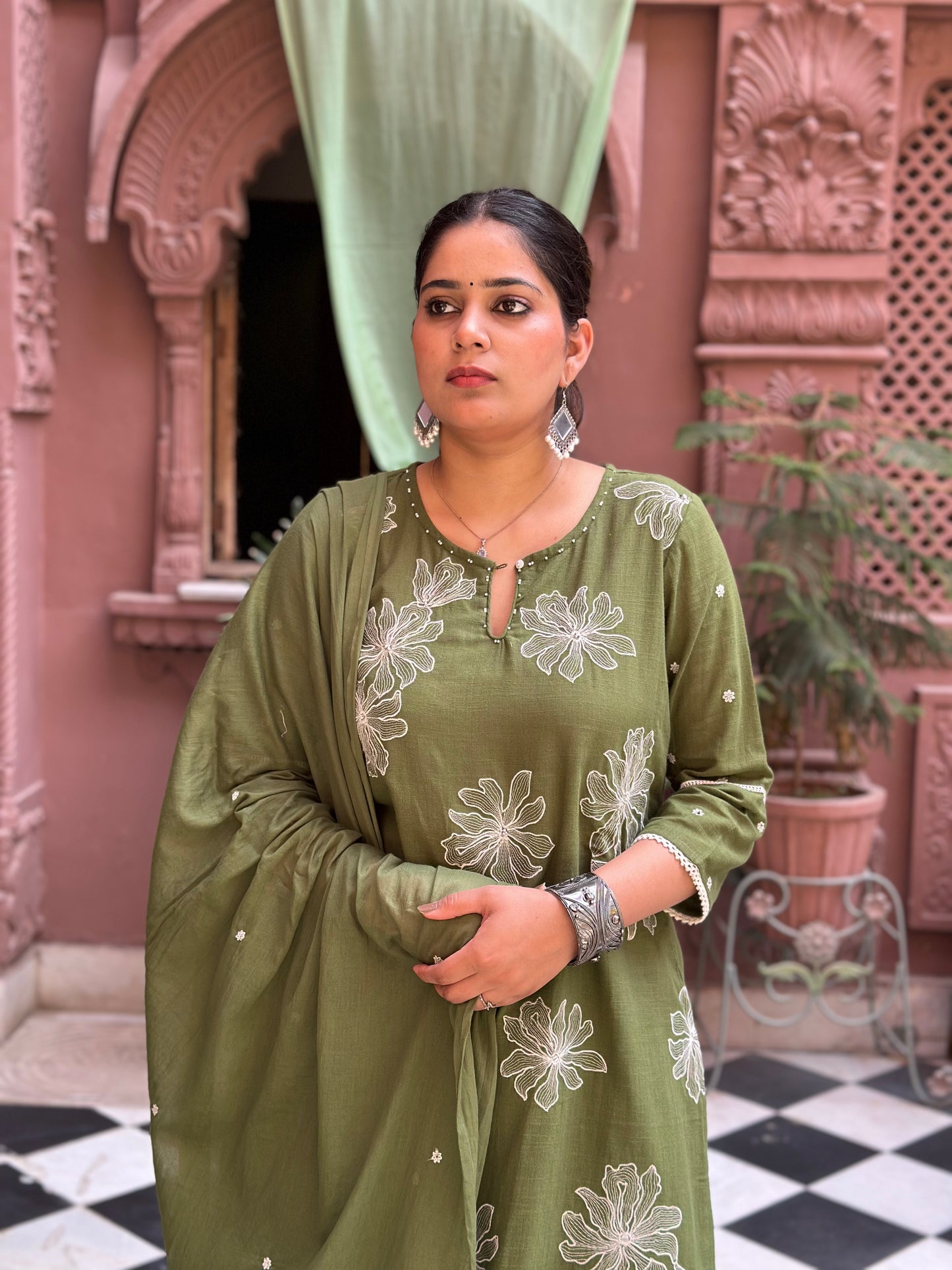 Women's Green Embroidered Cotton Slub Straight Kurta Set – Festive Wear (RR1009-Green)