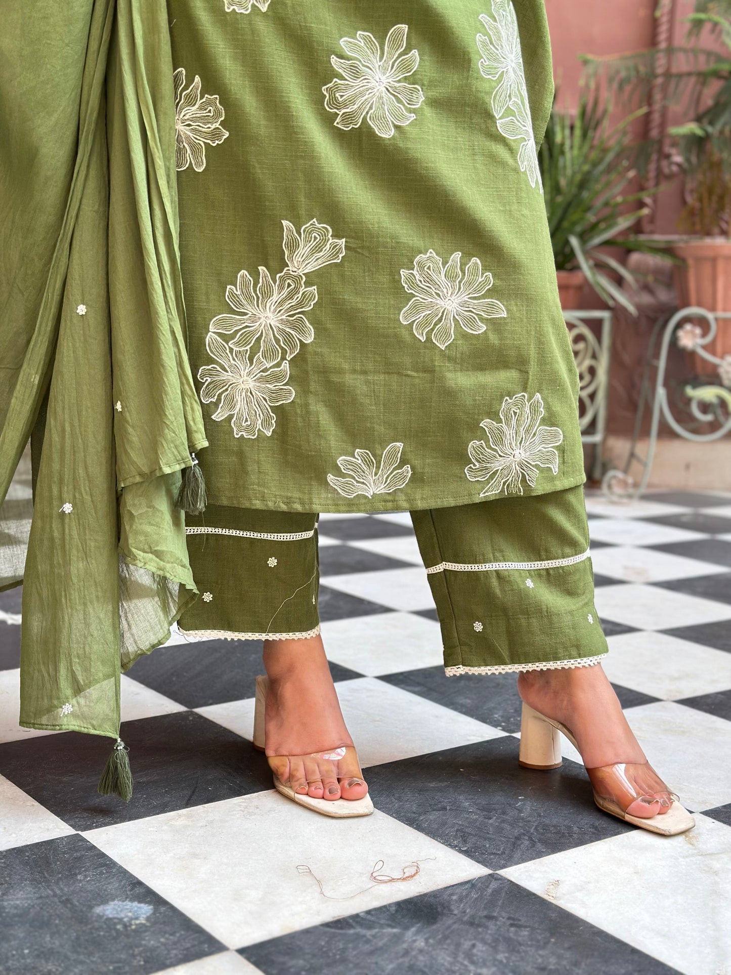 Women's Green Embroidered Cotton Slub Straight Kurta Set – Festive Wear (RR1009-Green)